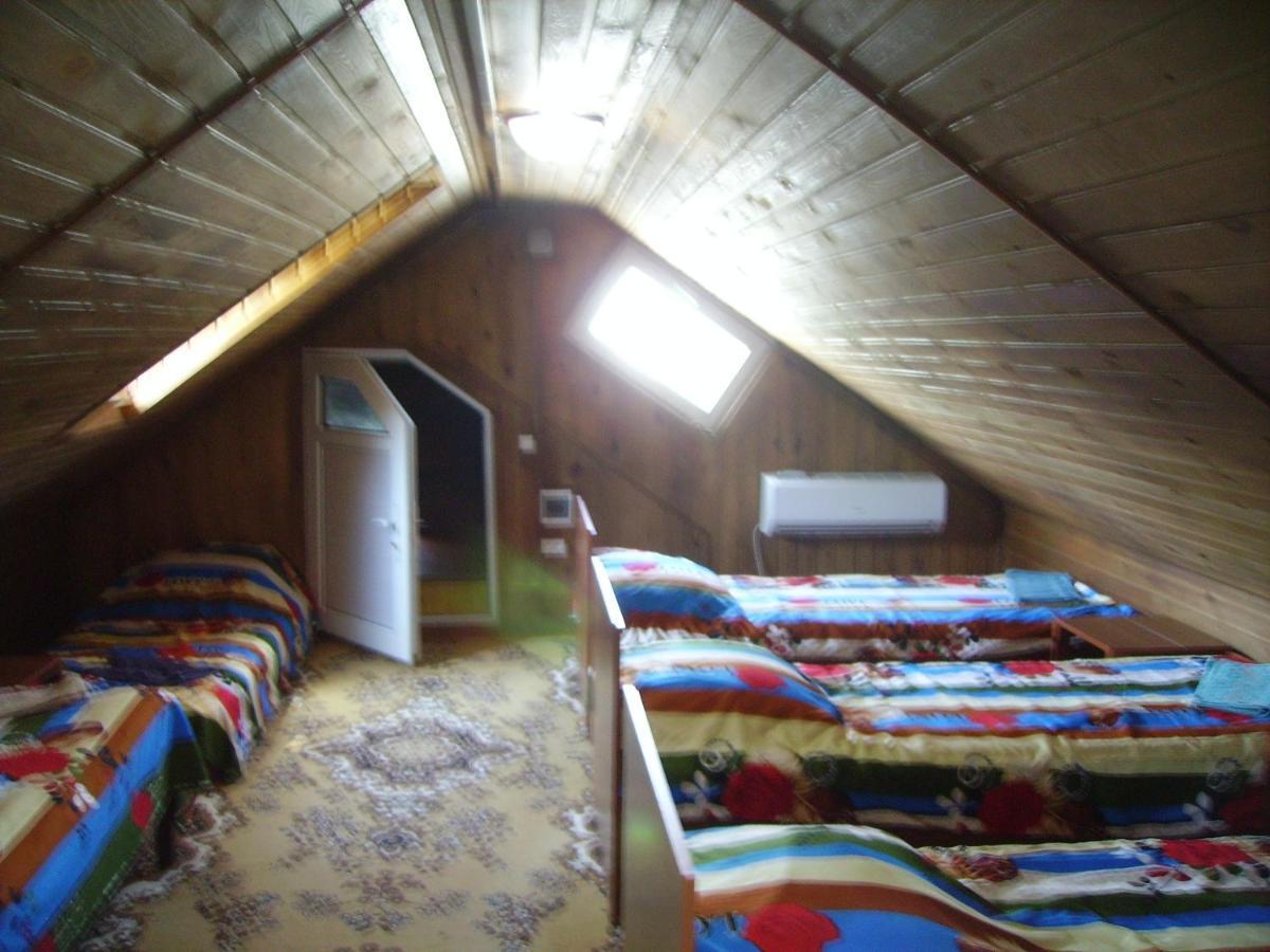 Sayfi Guesthouse Doesjanbe Buitenkant foto